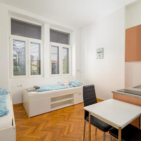 アパート Todorovic *