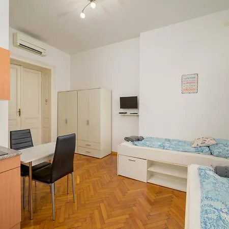 Todorovic Apartamento Pula